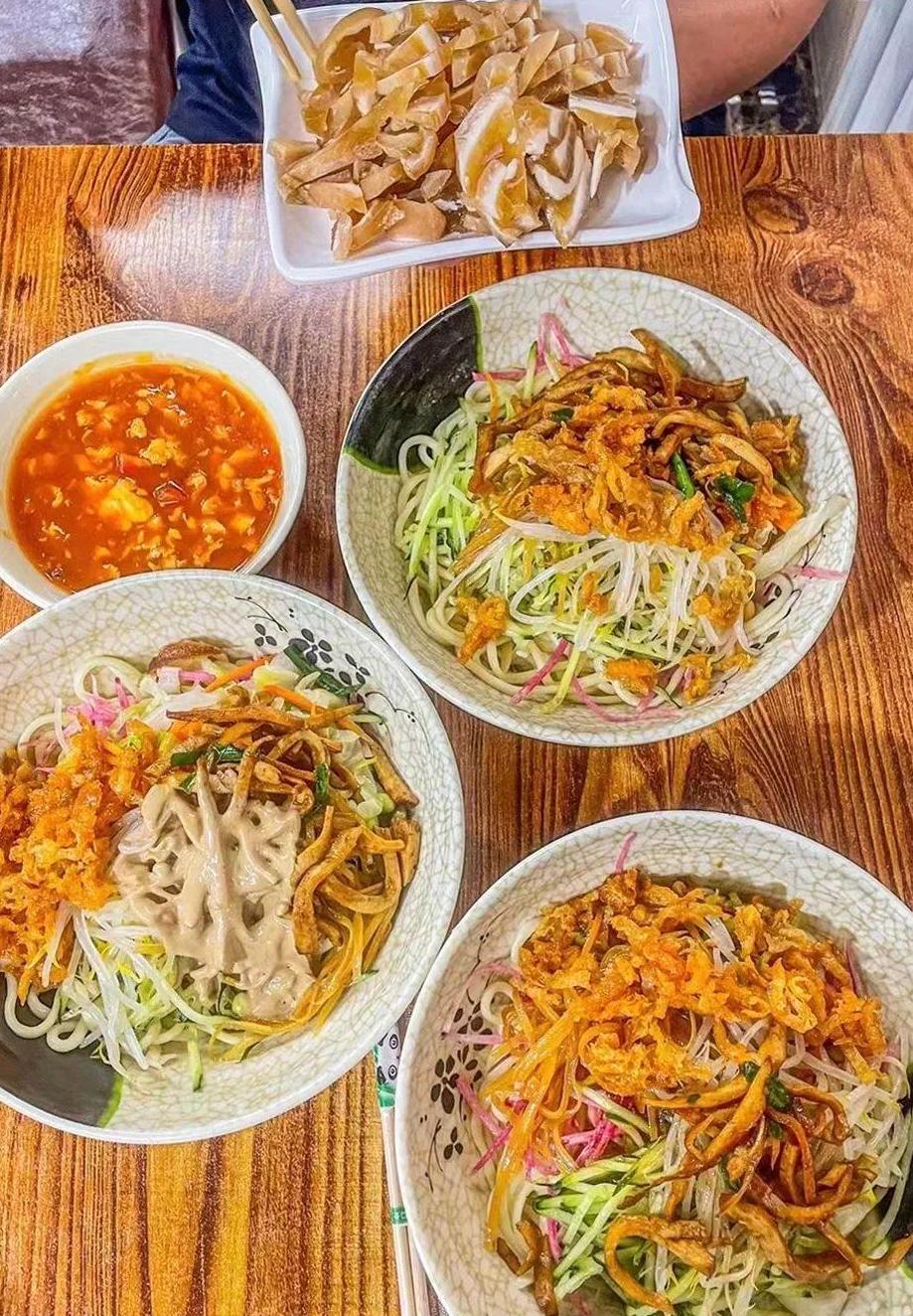 When it's too hot, Tianjin people's lives are given by noodles with sesame sauce